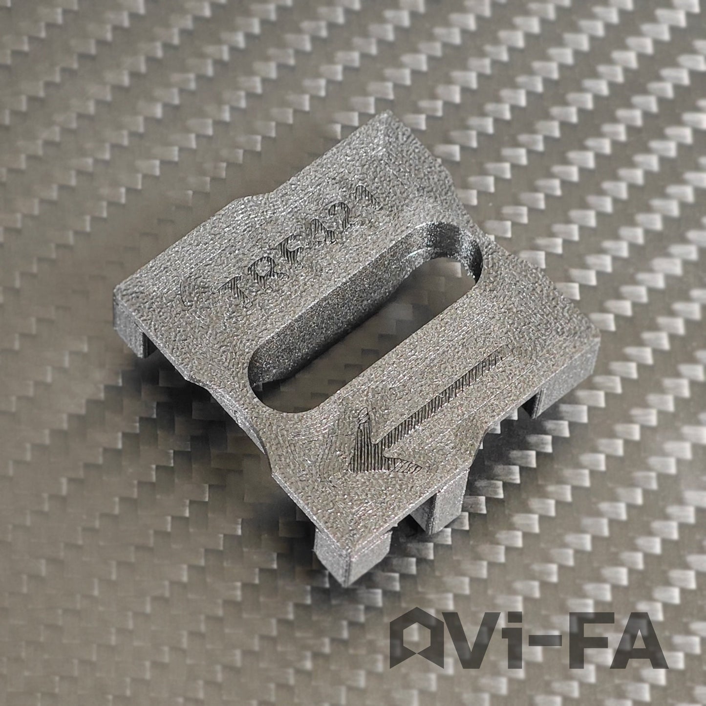 Bulkhead adjuster for TRF421