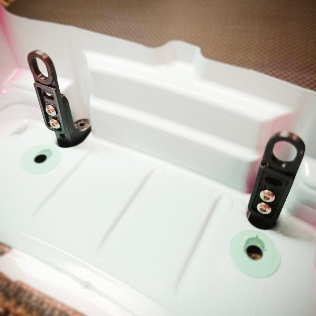 Adjustable Horizontal Body Mount Set (1 set)