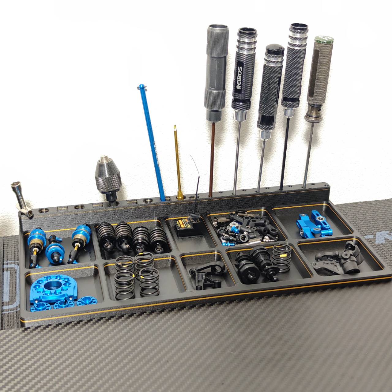 ツール＆パーツトレイ